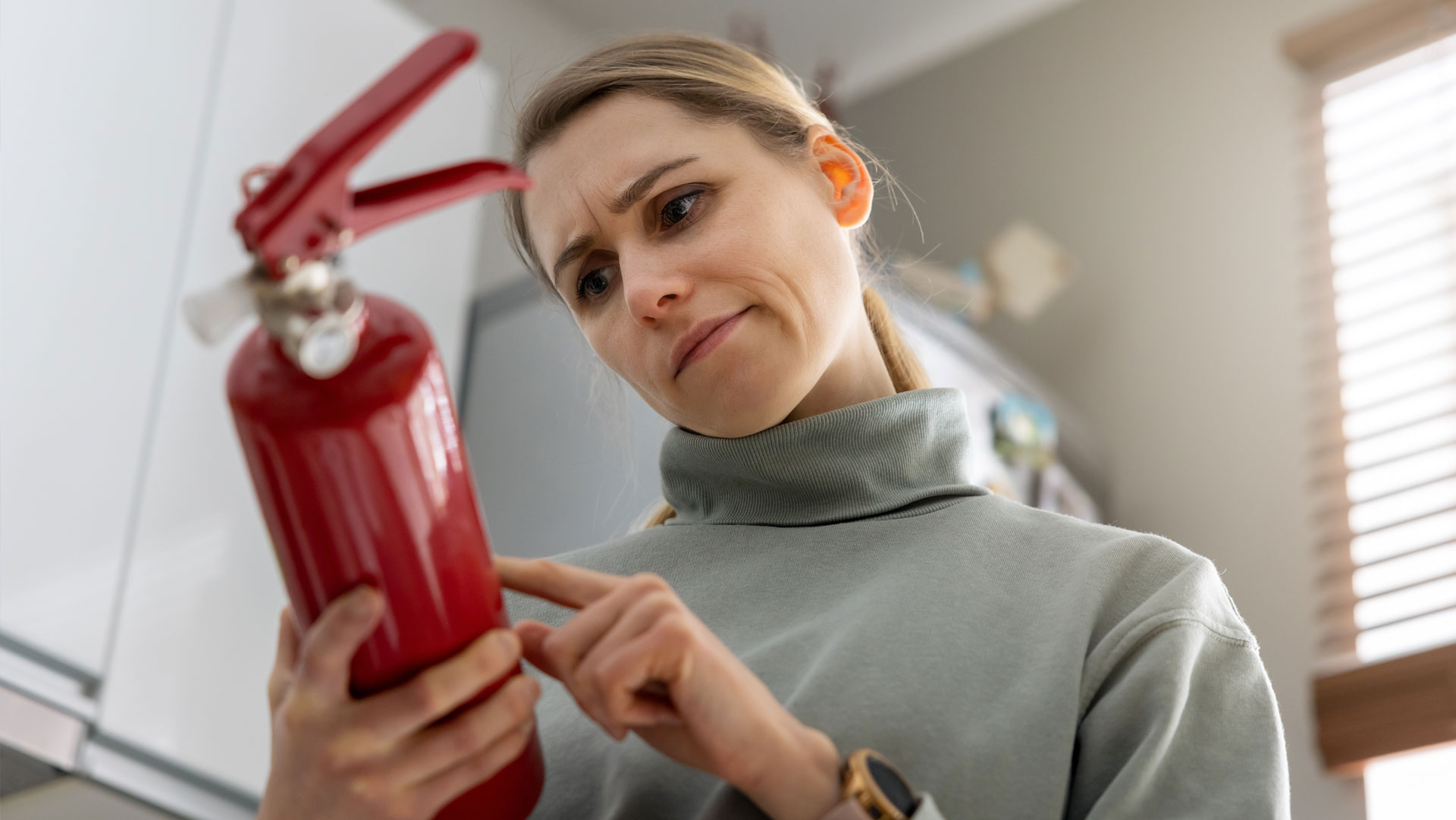 reading-fire-extinguisher